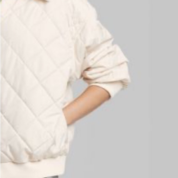 Women's Nylon Quilted Bomber Jacket -
Wild Fable Off-White L.          NWT - Picture 3 of 3